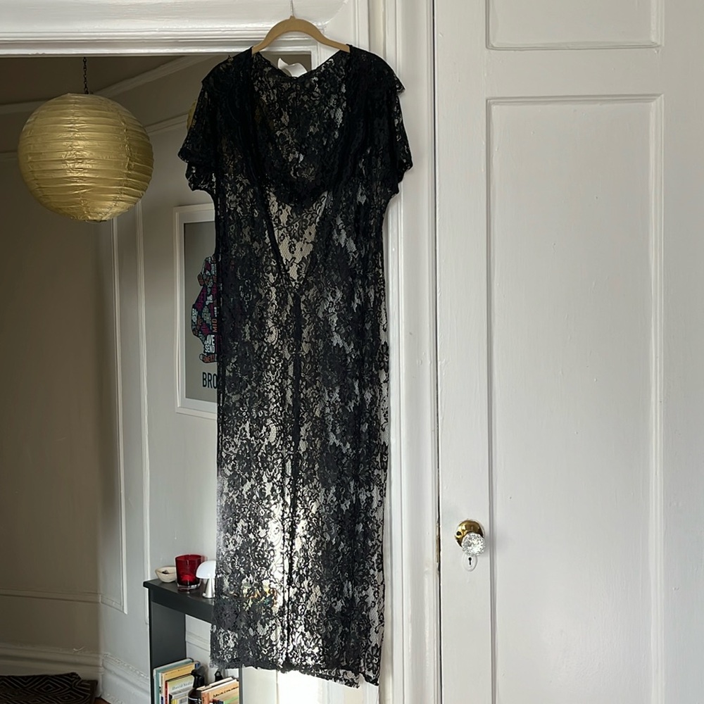 Sale!  NWT Kiki Riki, long, hooded sheer design, size small